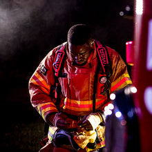 Load image into Gallery viewer, SURVIVOR Safety-Rated Firefighter's Right Angle Flashlight - Alkaline
